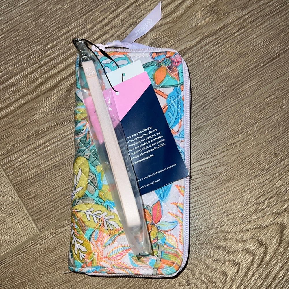 RFID Vera Bradley Accordion Wristlet